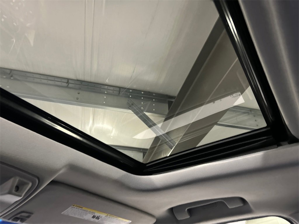 Used 2019 GMC Yukon Denali w/ Denali Ultimate Package image 27