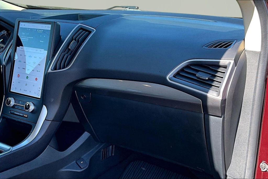 Certified 2024 Ford Edge SEL w/ Convenience Package AWD/4WD image 17