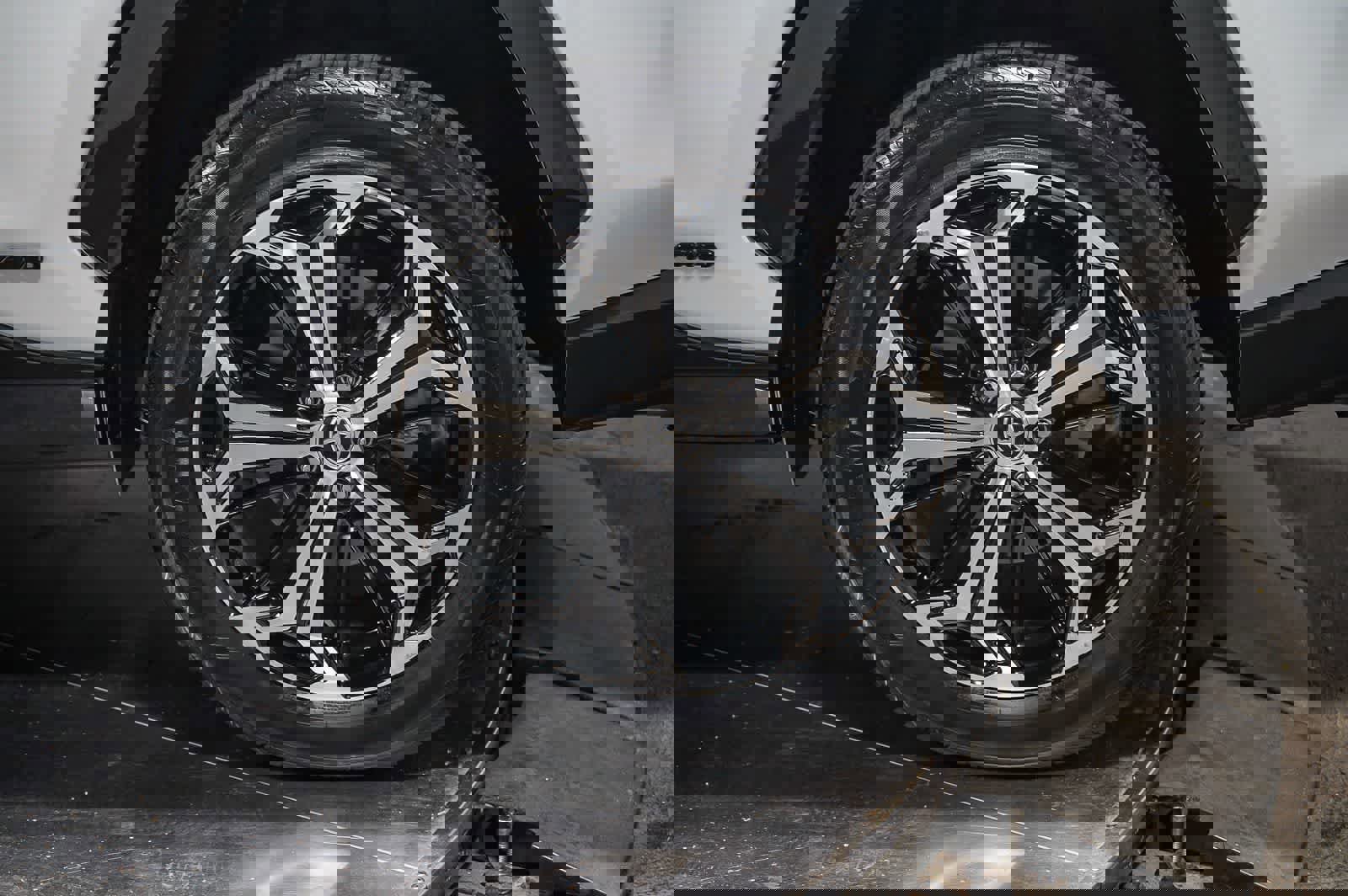 Used 2023 Toyota RAV4 XSE w/ Weather Package image 7