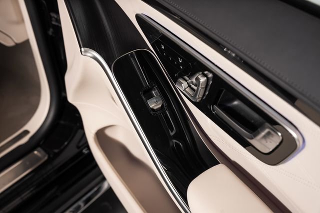 Used 2024 Mercedes-Benz S 63 AMG S image 68