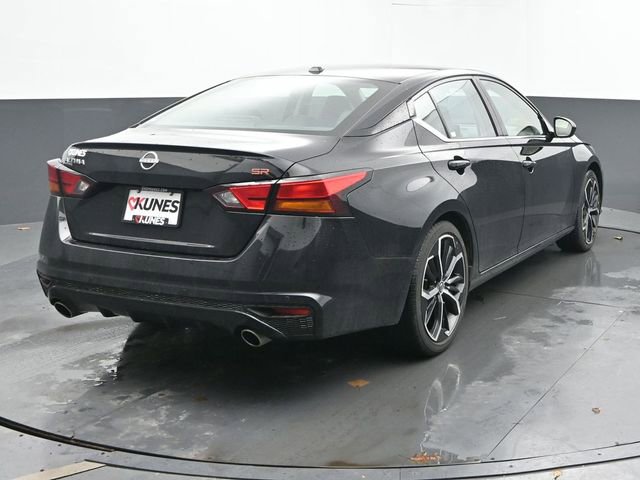 Used 2024 Nissan Altima 2.5 SR image 9