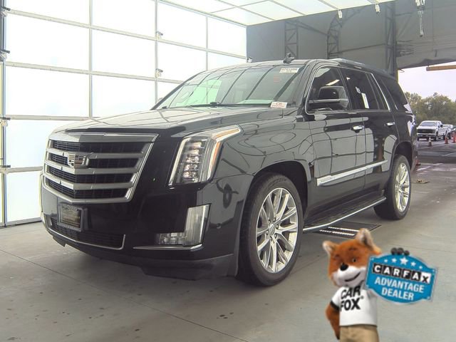 Used 2019 Cadillac Escalade Luxury image 2