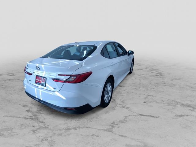 Used 2025 Toyota Camry LE image 10