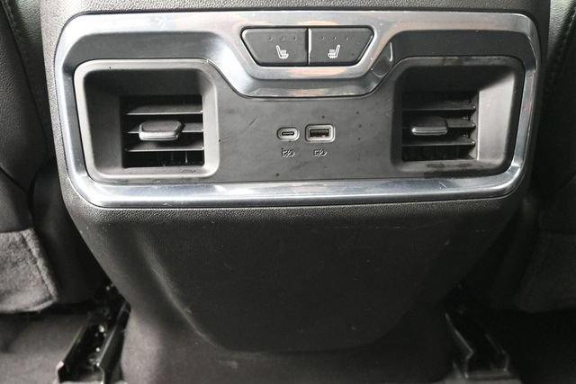 Used 2025 Chevrolet Silverado 1500 High Country AWD/4WD image 31