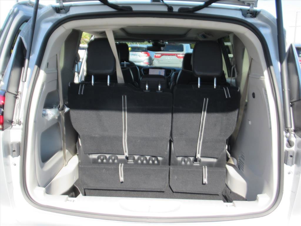Used 2024 Chrysler Pacifica Limited image 33