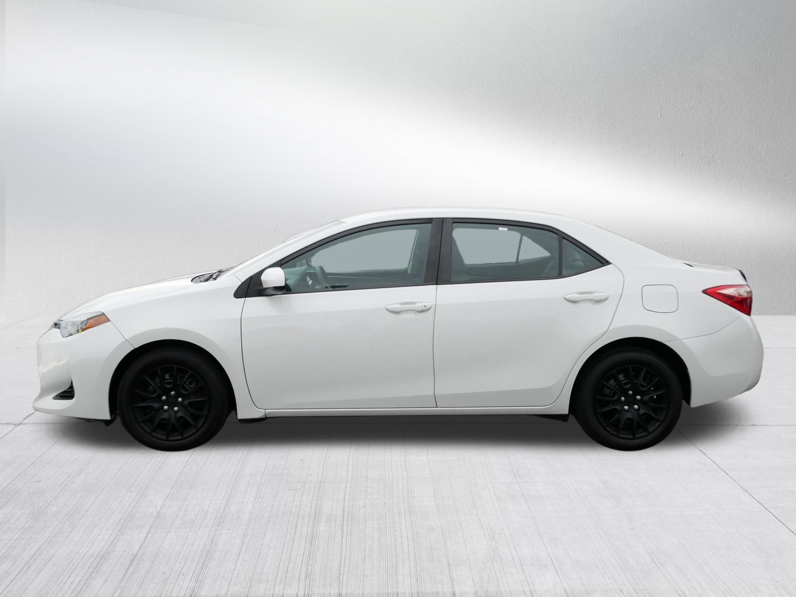 Used 2019 Toyota Corolla LE FWD image 4