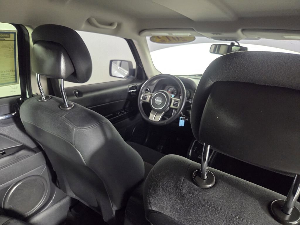 Used 2012 Jeep Patriot Latitude image 30