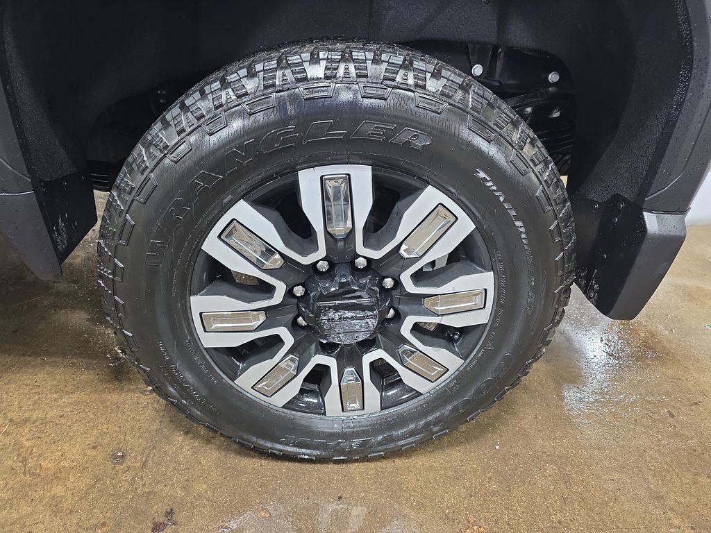 New 2026 GMC Sierra 3500 Denali w/ Denali Reserve Package AWD/4WD image 31