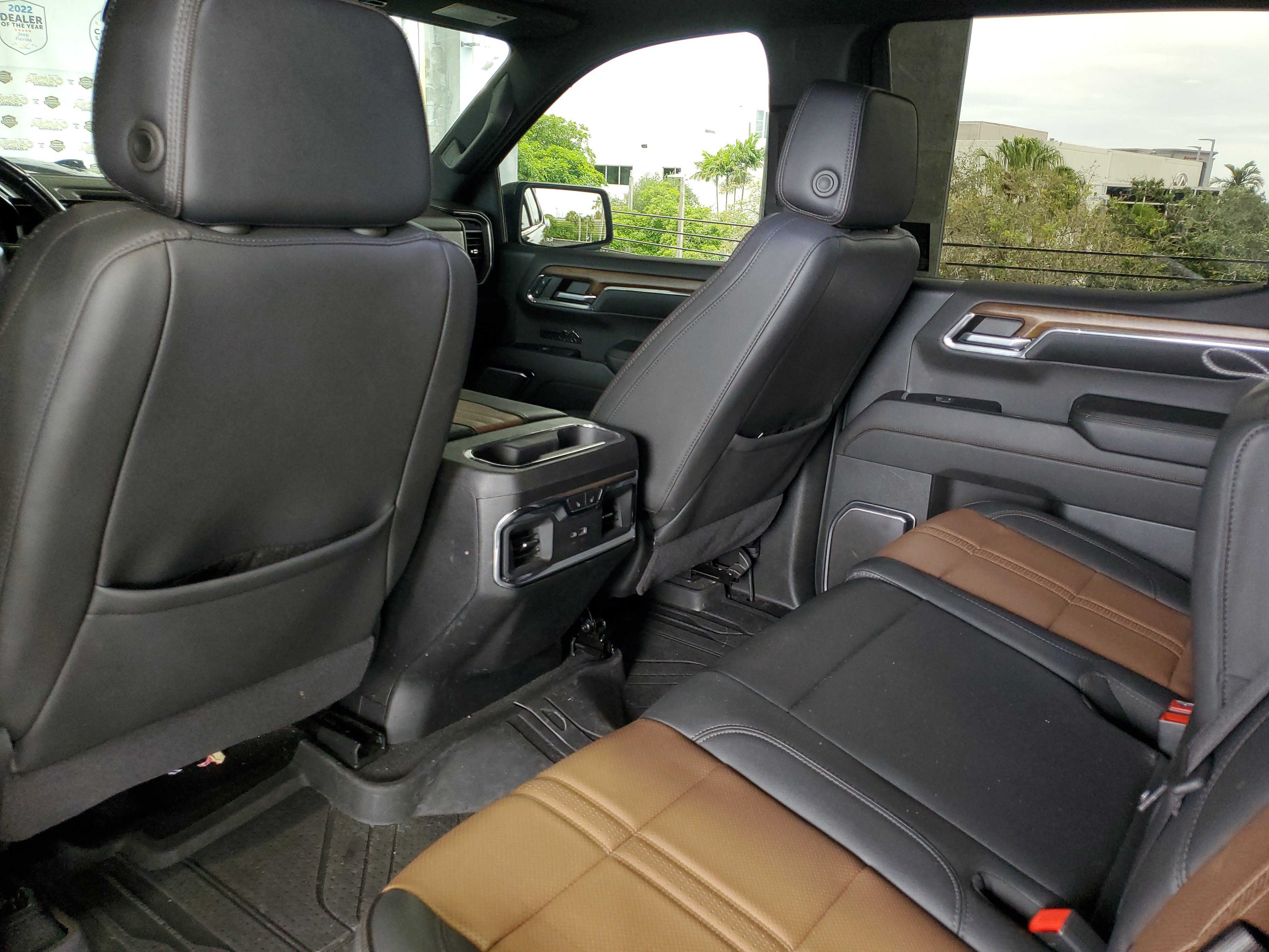 Used 2024 Chevrolet Silverado 1500 High Country AWD/4WD image 10