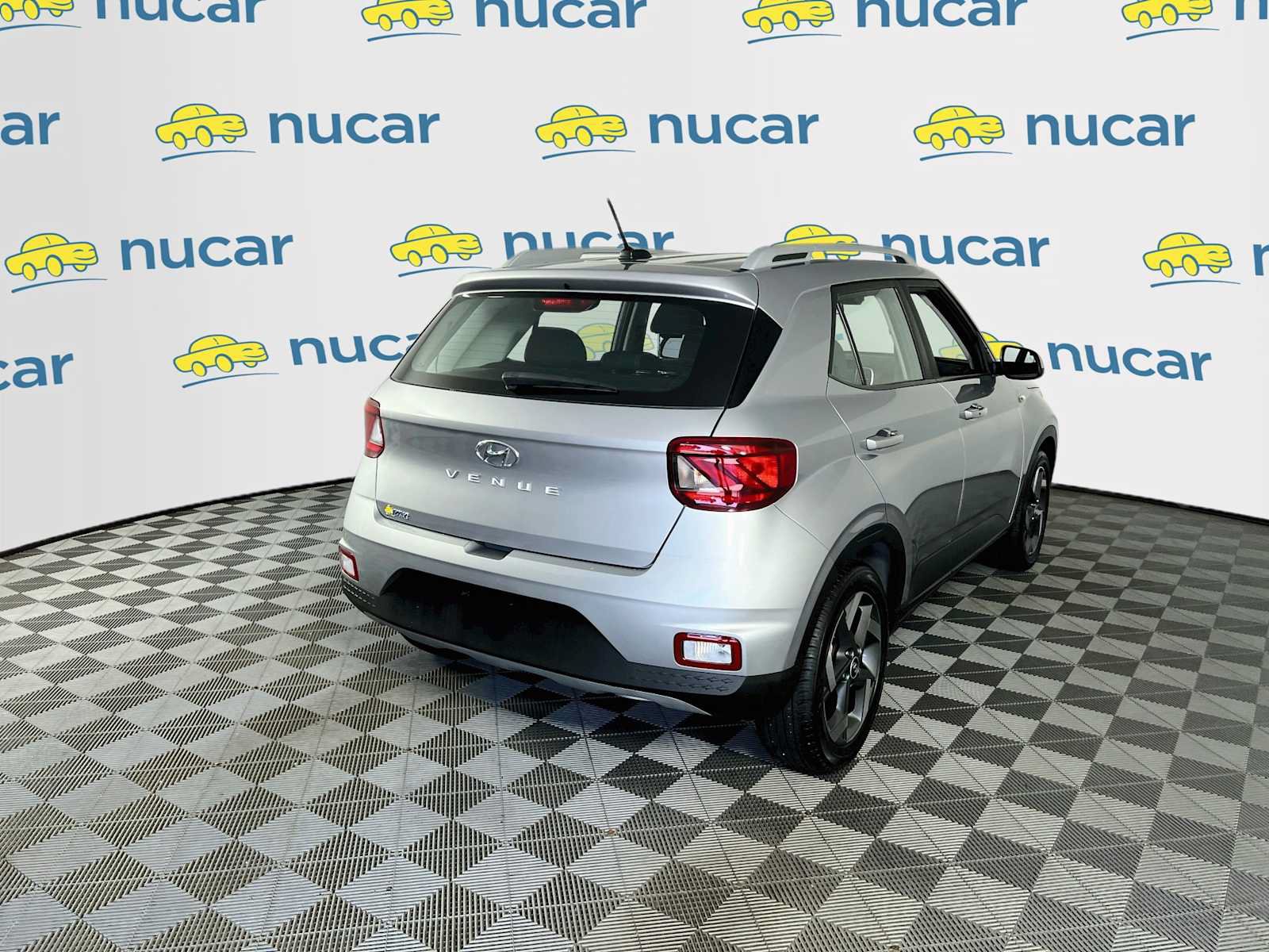 Certified 2025 Hyundai Venue FWD image 7