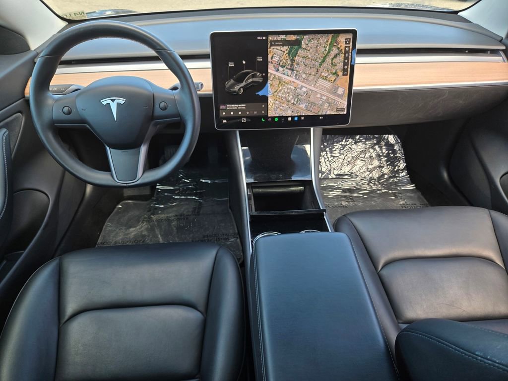 Used 2018 Tesla Model 3 Mid Range image 14