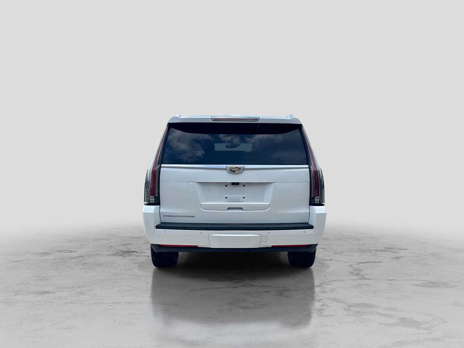 Used 2018 Cadillac Escalade ESV Platinum AWD/4WD image 5