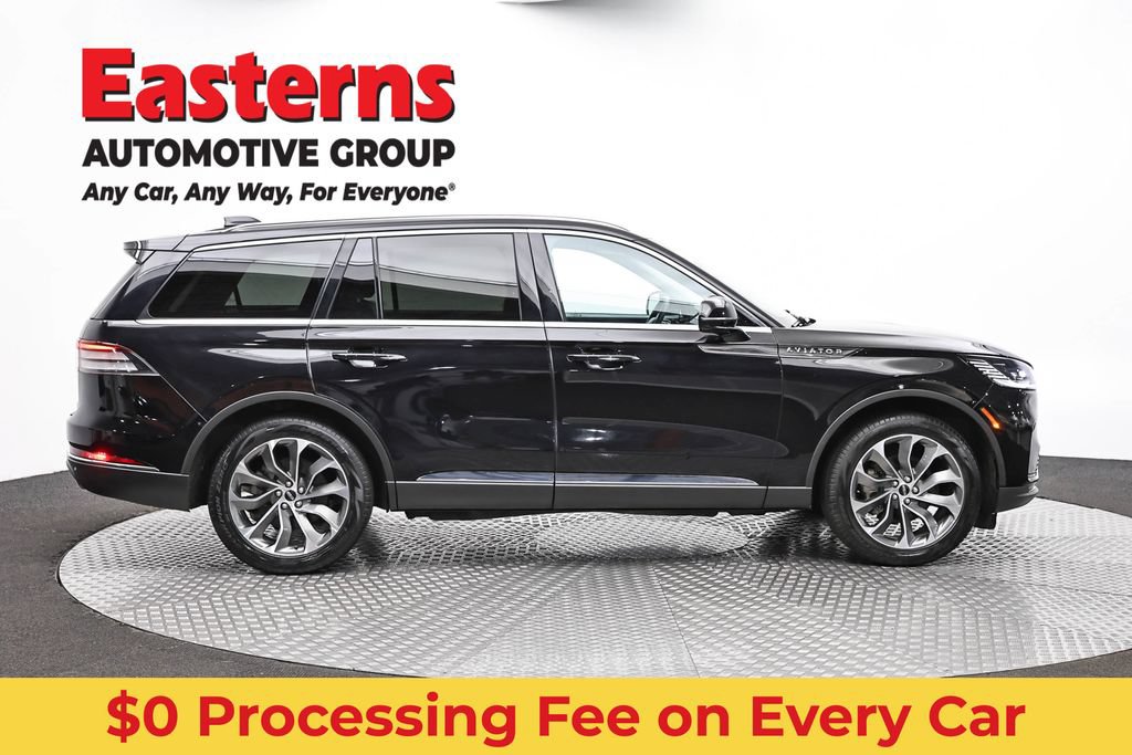 Used 2025 Lincoln Aviator Reserve w/ Illumination Package AWD/4WD image 4