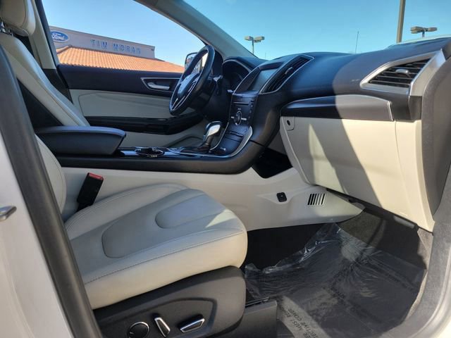 Used 2015 Ford Edge Titanium FWD image 22