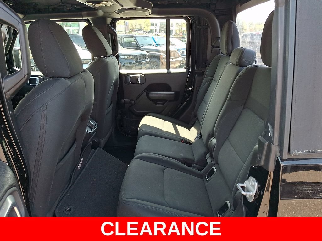 Used 2022 Jeep Gladiator Sport AWD/4WD image 10