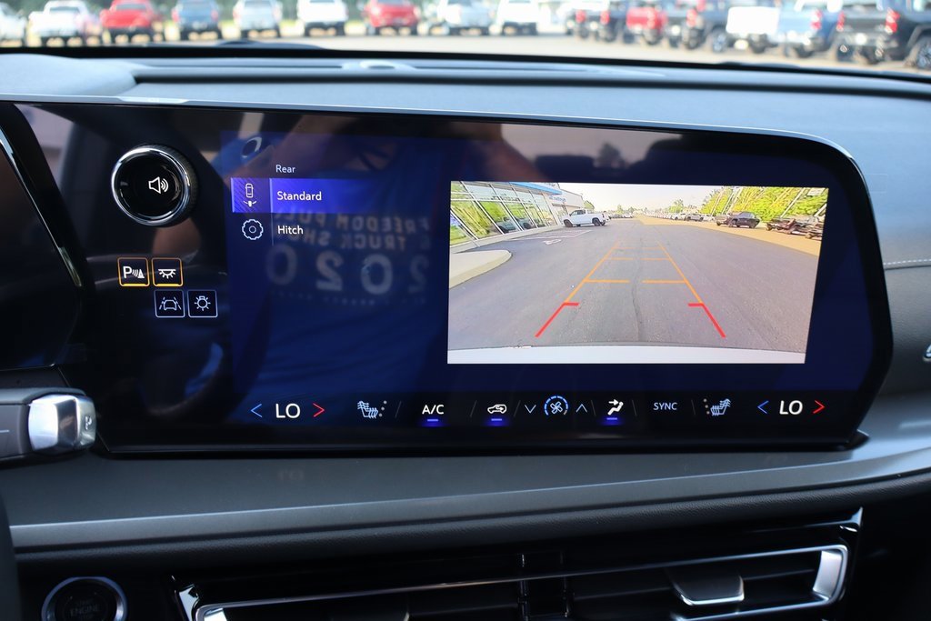 New 2026 Chevrolet Traverse LT w/ LPO, Floor Liner Package image 14