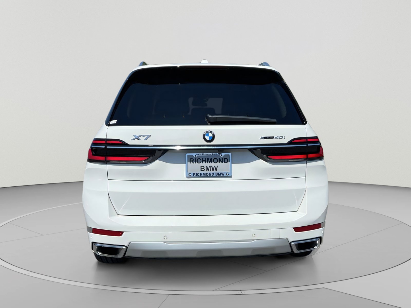 Used 2026 BMW X7 xDrive40i AWD/4WD image 4