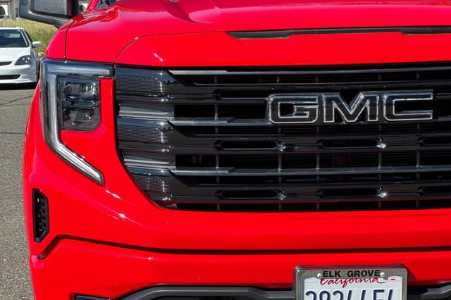 Used 2025 GMC Sierra 1500 Elevation w/ LPO, Elevation Black Package AWD/4WD image 47