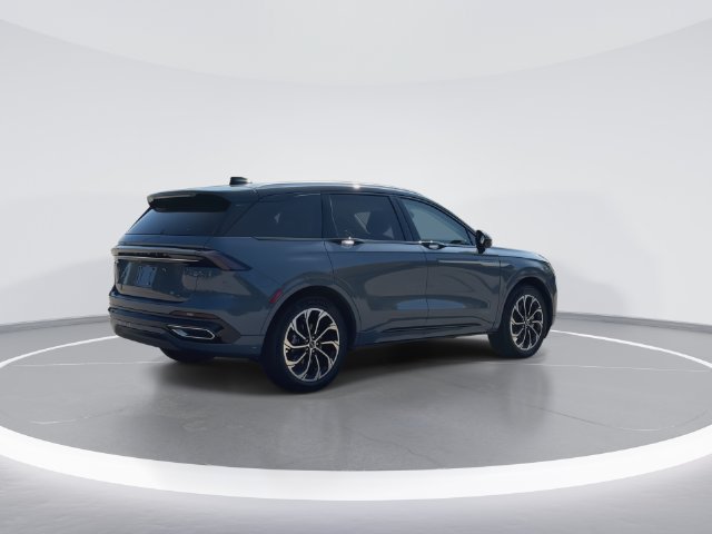 New 2026 Lincoln Nautilus Reserve AWD/4WD image 8