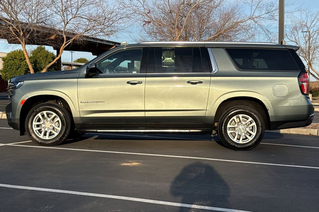 Used 2024 Chevrolet Suburban LT AWD/4WD image 14