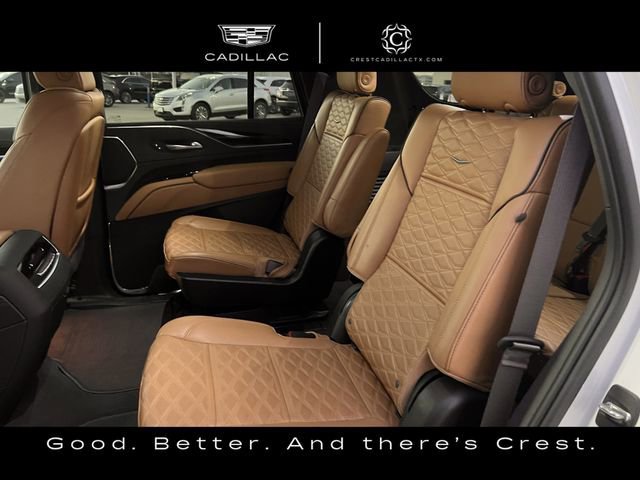 Used 2023 Cadillac Escalade Premium Luxury image 31