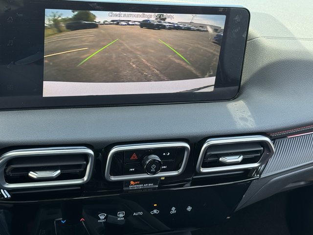New 2026 Nissan Sentra SR w/ Floor Mat Package FWD image 12