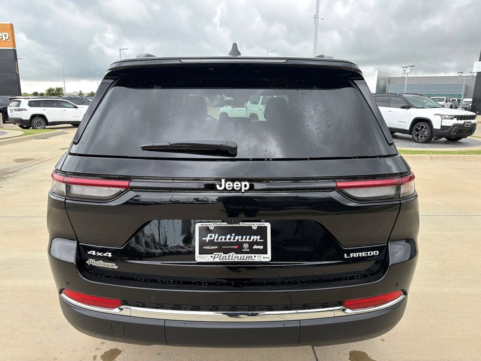 New 2026 Jeep Grand Cherokee Laredo AWD/4WD image 4