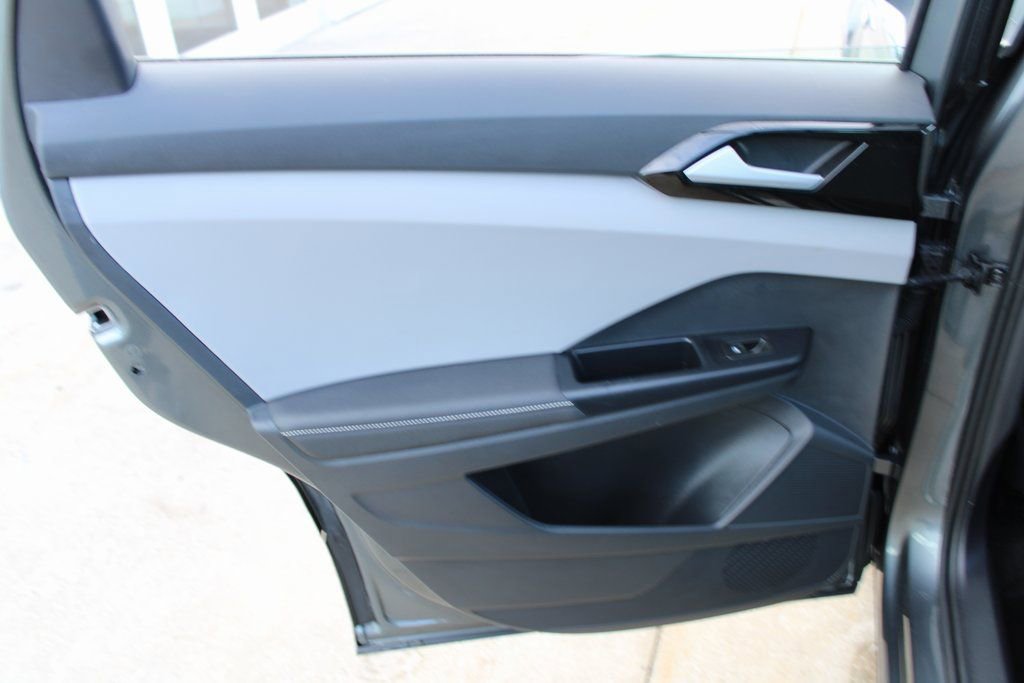 Certified 2024 Volkswagen Taos S image 20