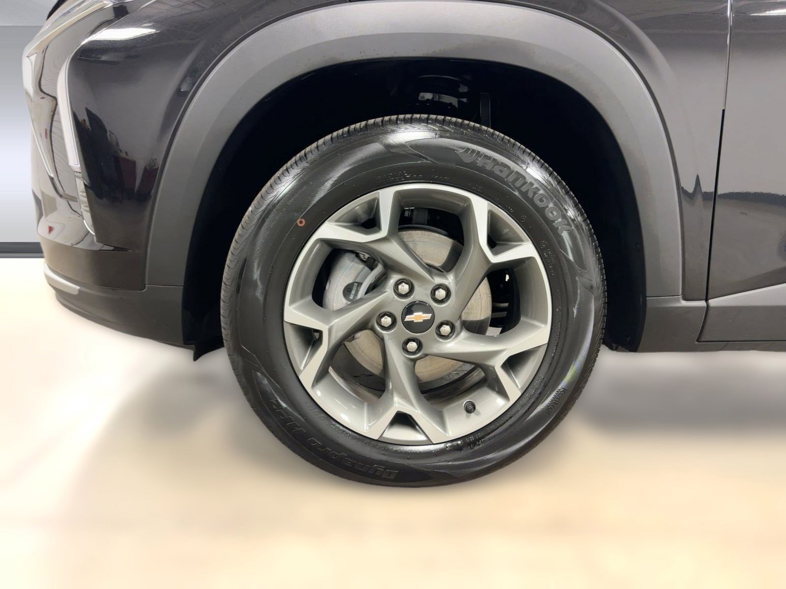 Certified 2025 Chevrolet Trax LT w/ LT Convenience Package image 10