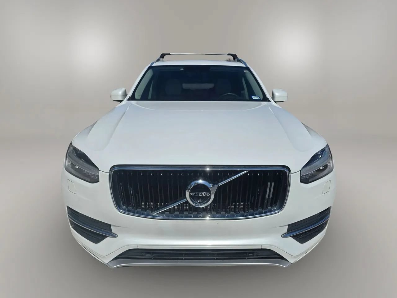Used 2017 Volvo XC90 T6 Momentum w/ Vision Package AWD/4WD image 12