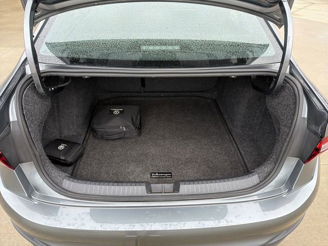 Used 2022 Volkswagen Jetta Sport image 24