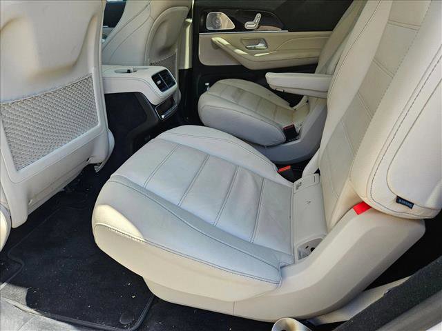 Used 2022 Mercedes-Benz GLS 450 4MATIC image 18