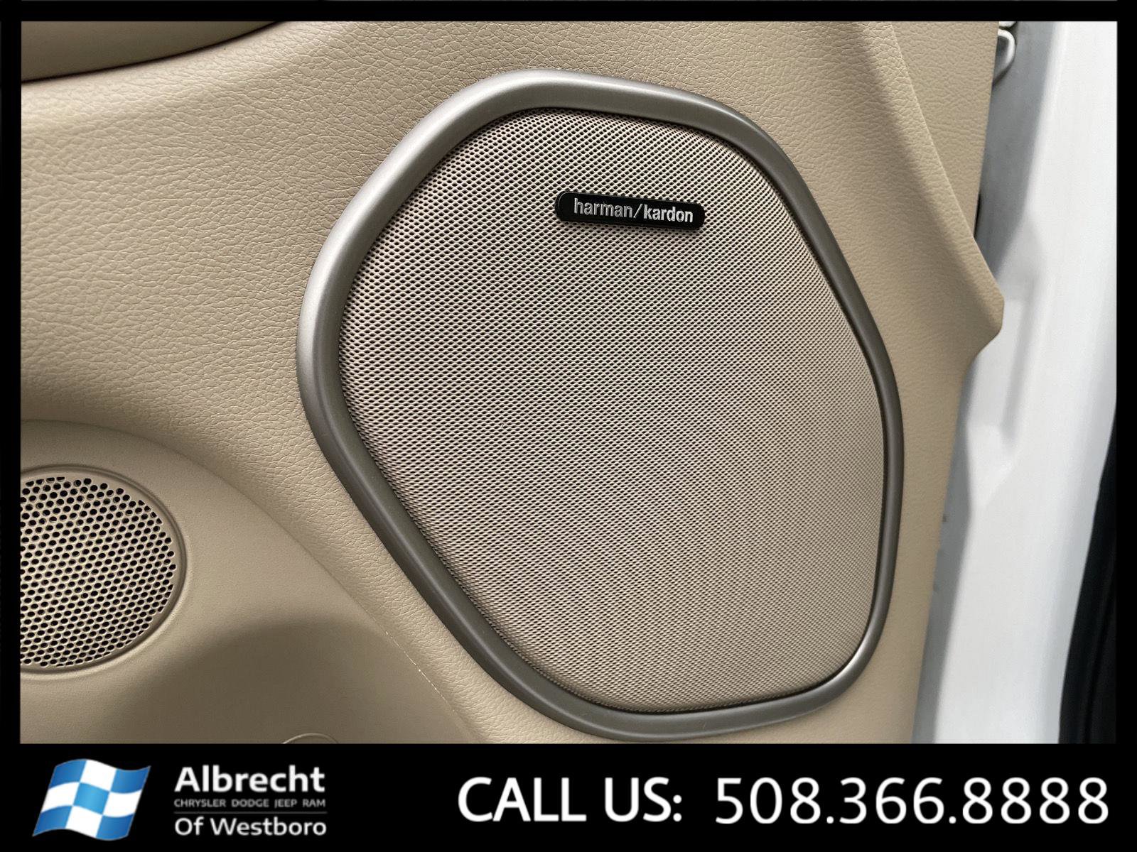 Used 2021 Jeep Grand Cherokee Overland image 32