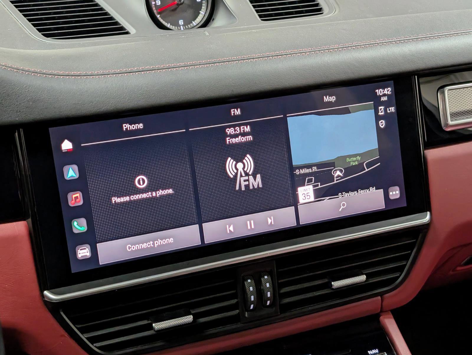 Used 2023 Porsche Cayenne Platinum Edition image 37