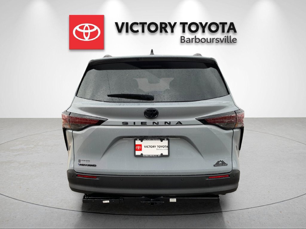 New 2026 Toyota Sienna XLE Woodland Edition AWD/4WD image 4