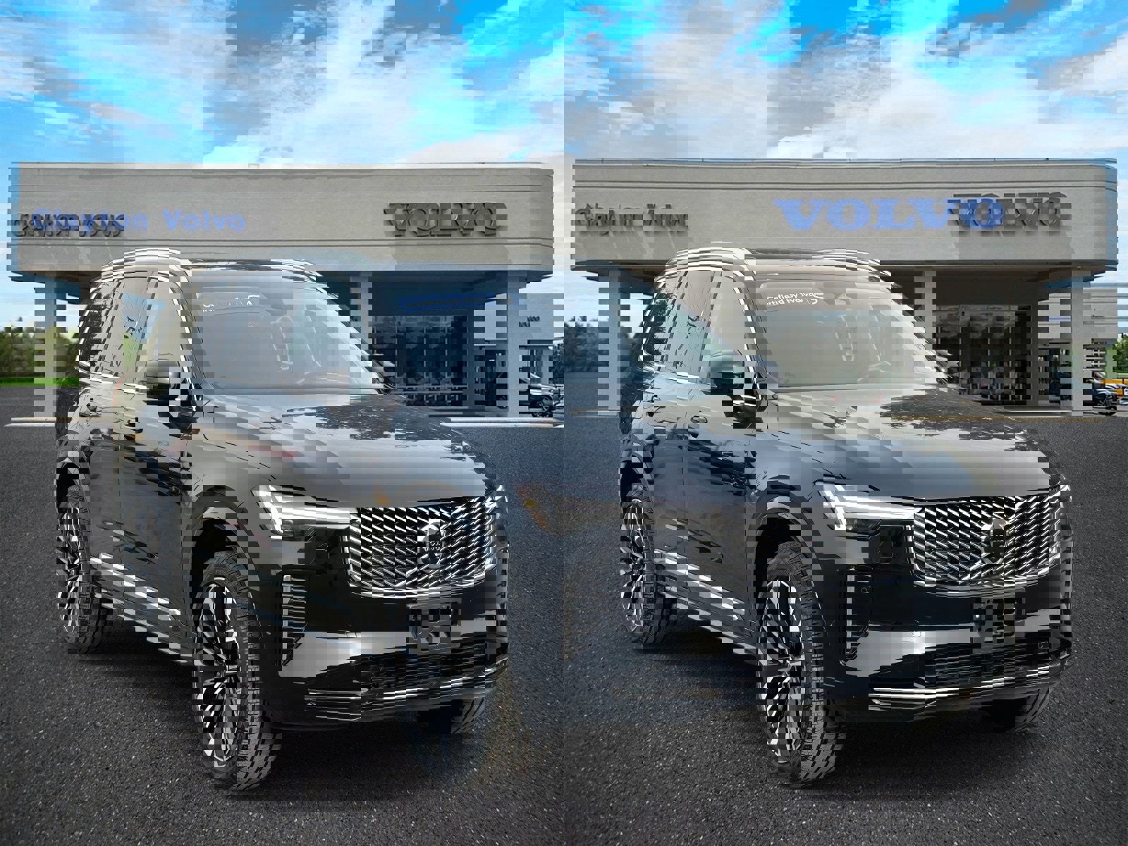 Certified 2025 Volvo XC90 B5 Plus image 1
