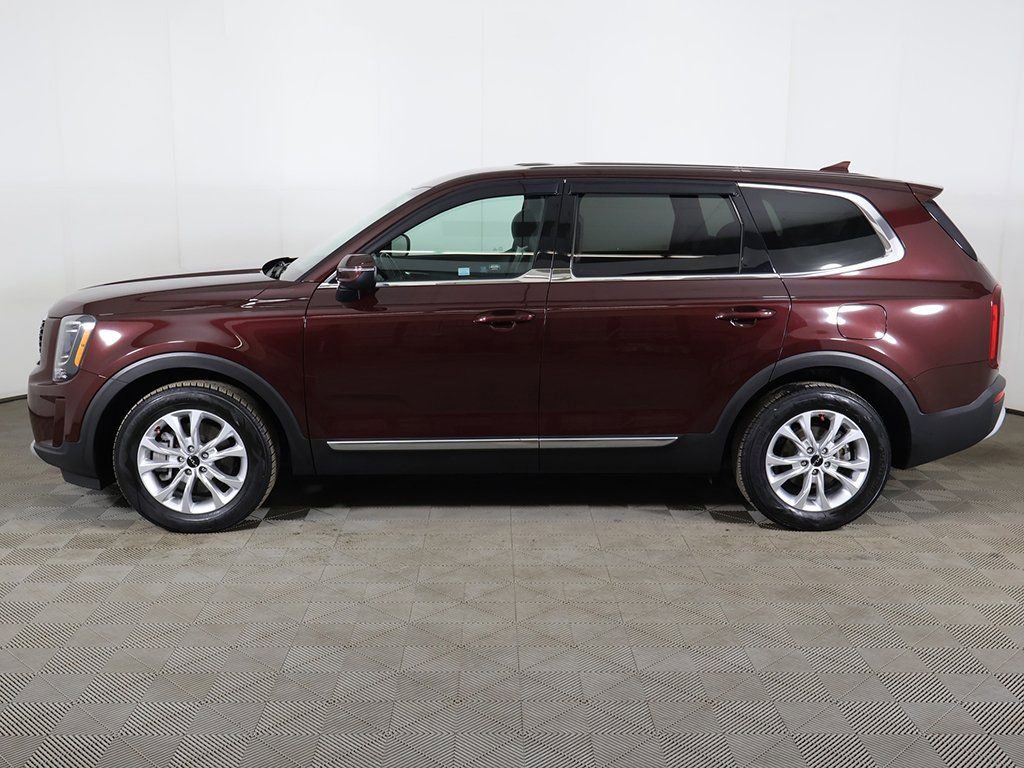 Used 2022 Kia Telluride LX image 17