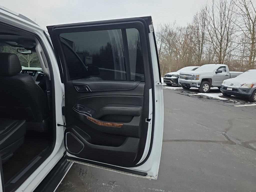Used 2017 Chevrolet Suburban Premier image 40