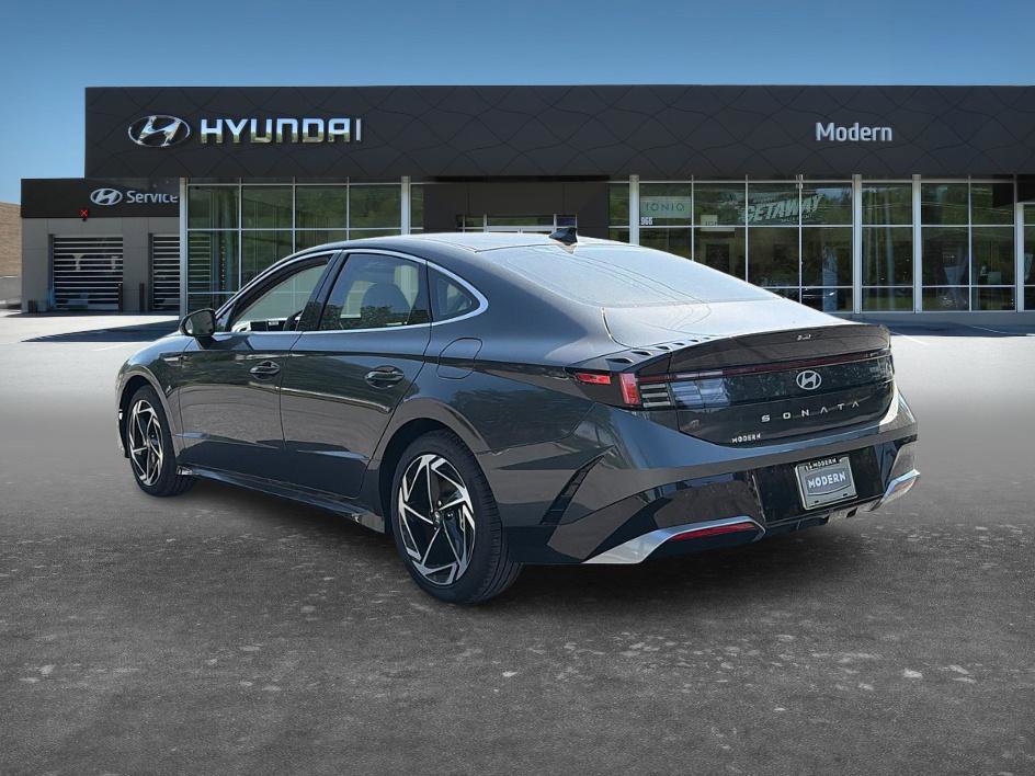 New 2026 Hyundai Sonata SEL FWD image 4