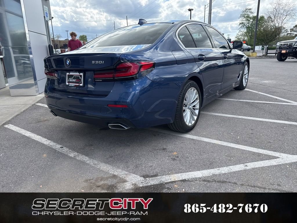 Used 2022 BMW 530i xDrive w/ Convenience Package image 7