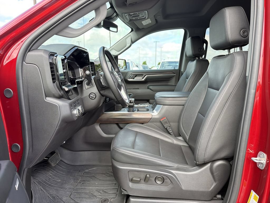 Used 2024 GMC Sierra 1500 SLT w/ SLT Premium Plus Package AWD/4WD image 16
