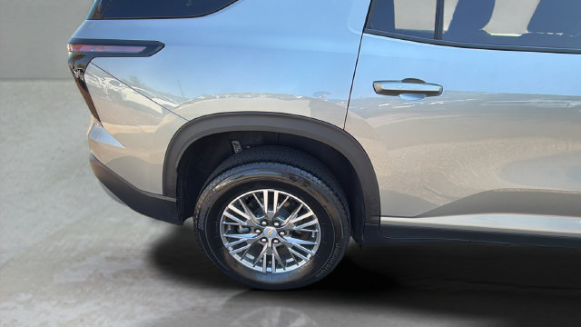 Used 2026 Chevrolet Traverse LT w/ Driver Confidence Package FWD image 6