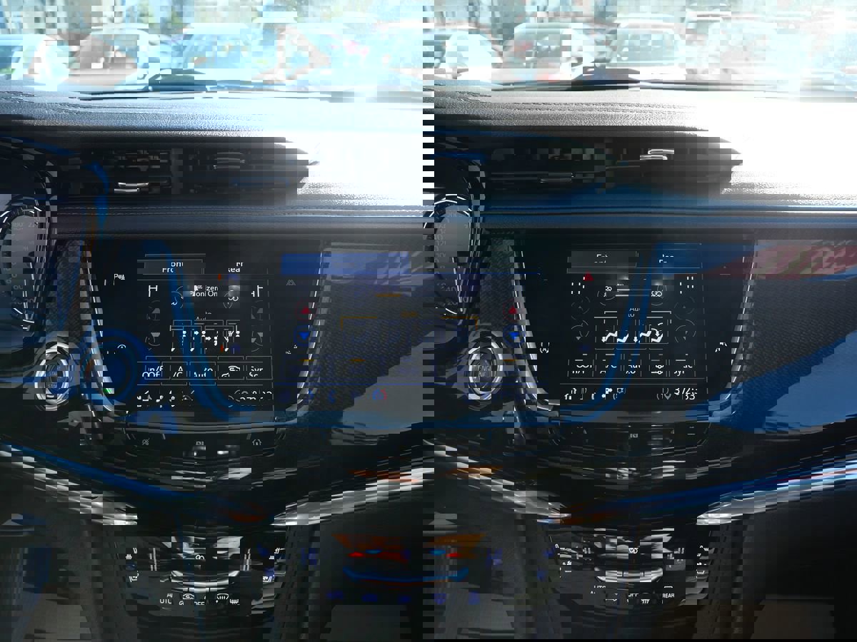 Used 2020 Cadillac XT6 Sport image 12