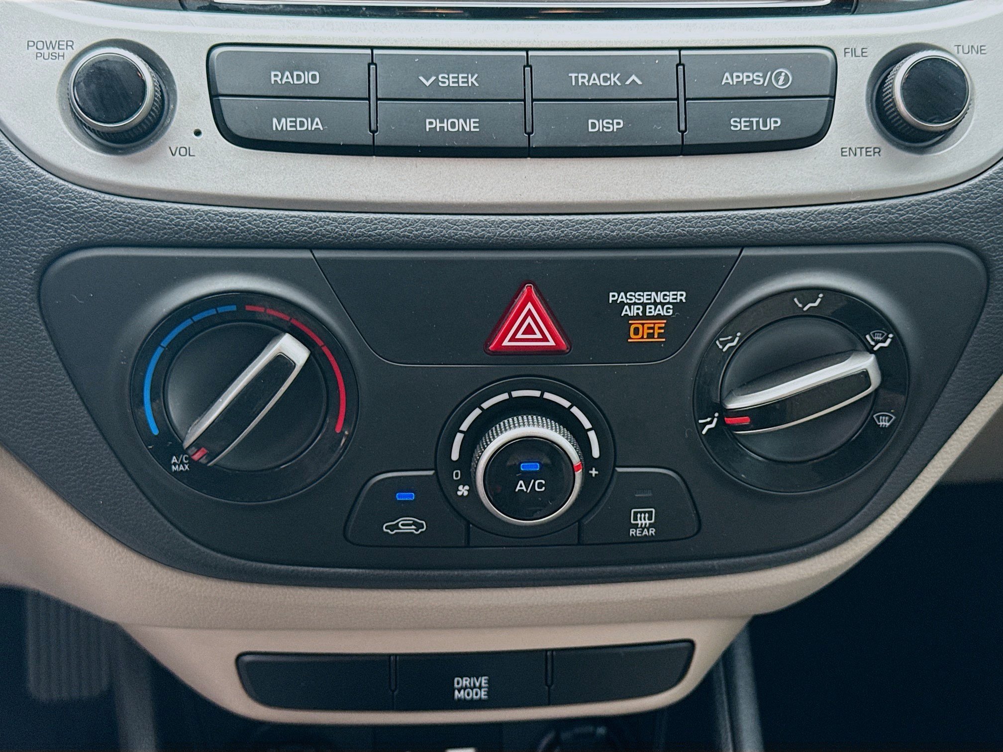 Used 2022 Hyundai Accent SEL FWD image 10