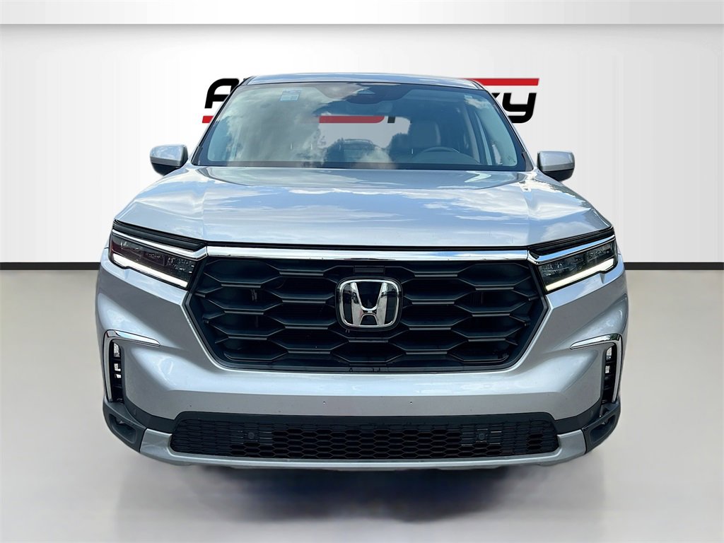 Used 2025 Honda Pilot EX-L image 2