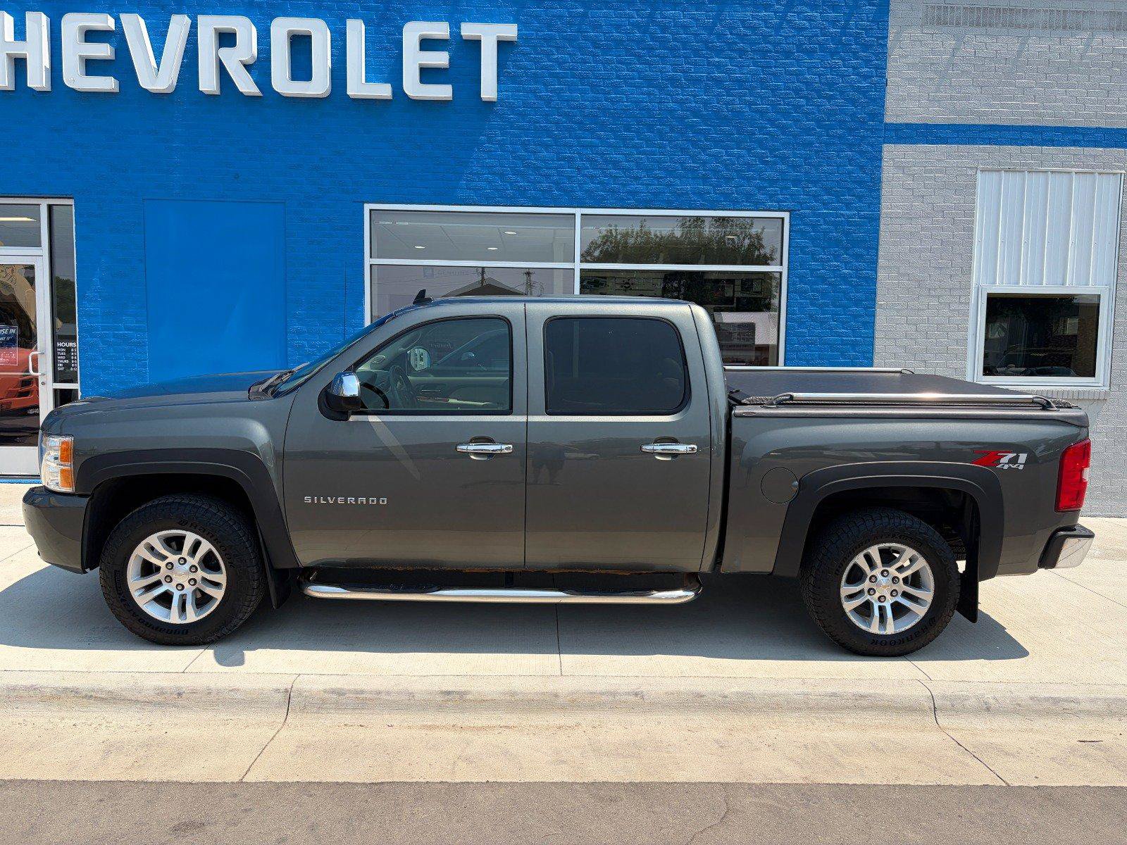 Used 2011 Chevrolet Silverado 1500 LTZ w/ LTZ Plus Package AWD/4WD image 2