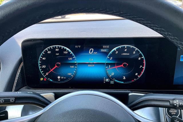Used 2022 Mercedes-Benz GLB 250 w/ Premium Package Lite image 12