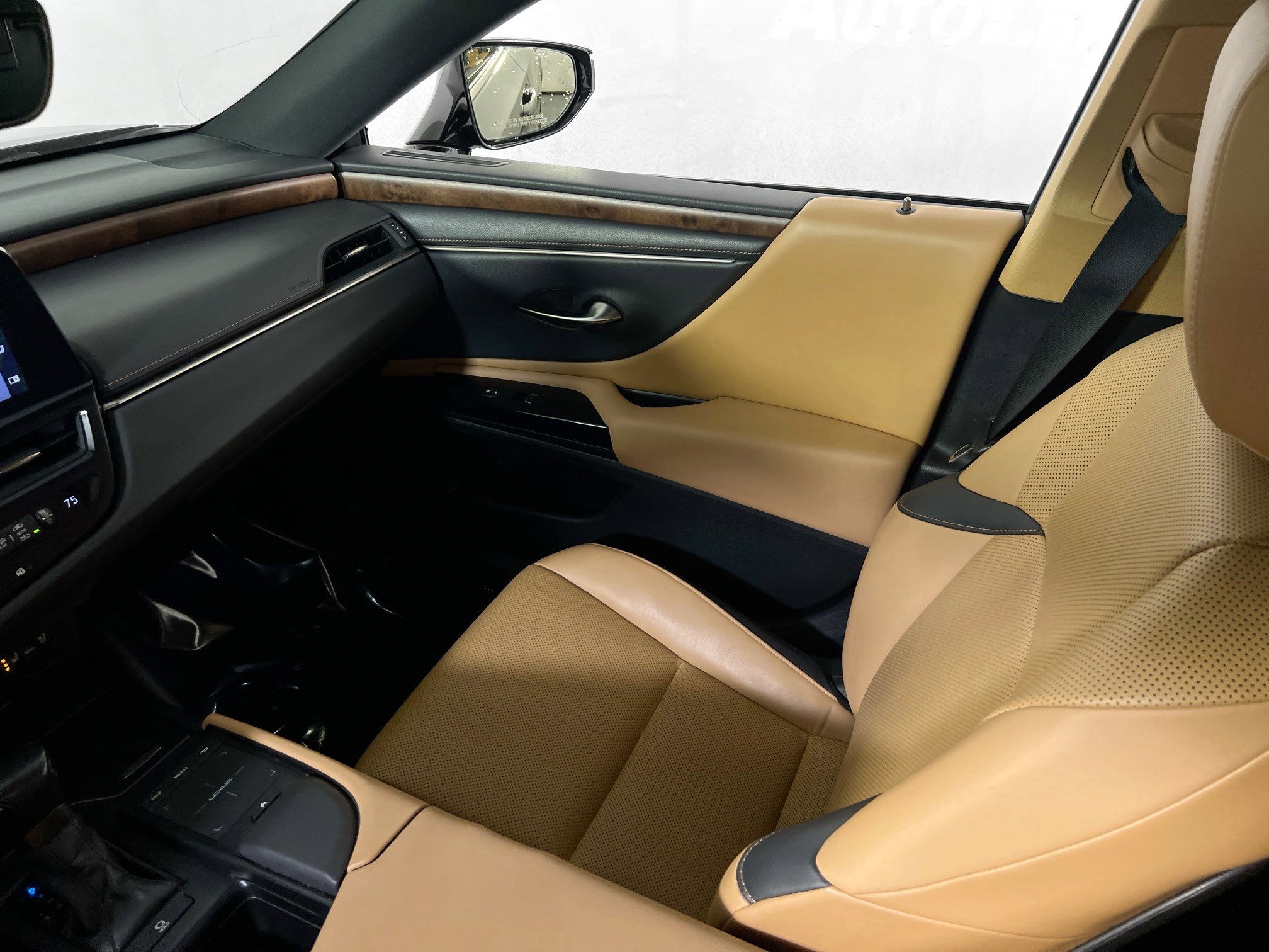 Used 2022 Lexus ES 350 w/ Premium Package image 23