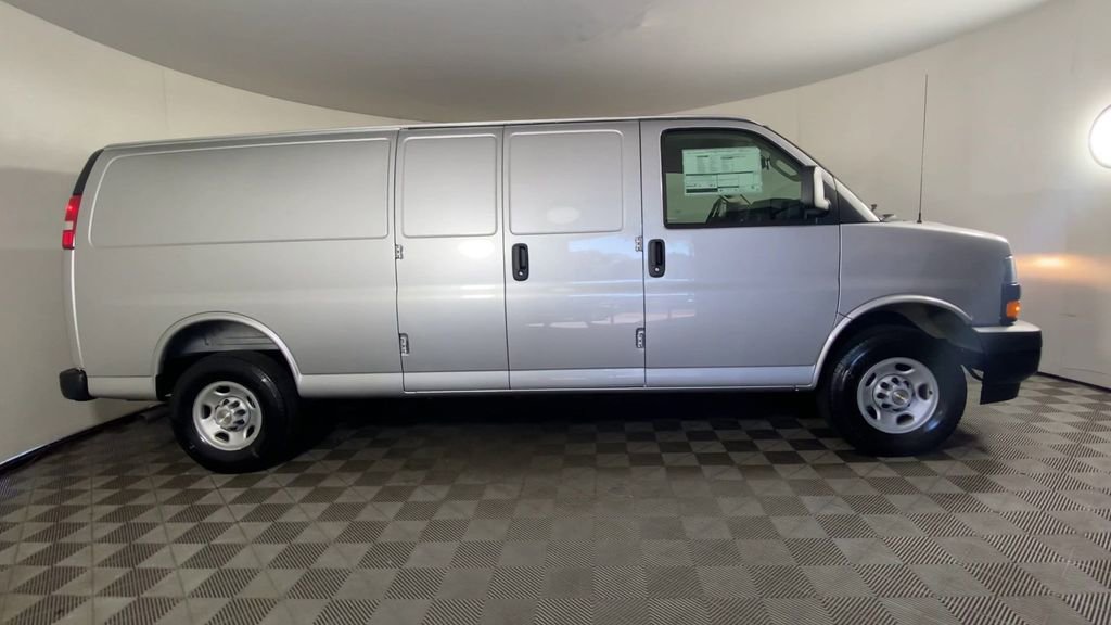 New 2025 Chevrolet Express 2500 Extended image 2