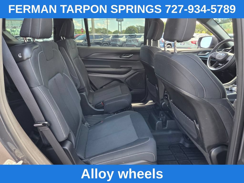 Used 2024 Jeep Grand Cherokee L Laredo RWD image 21